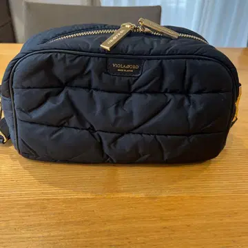 비올라 돌로 숄더백 블랙 퀼팅