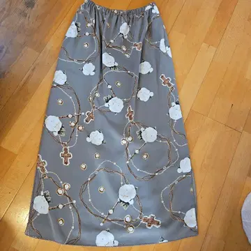 그레이 꽃무늬 롱 스커트