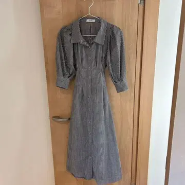 dazzlin 체크 무늬 셔츠 원피스