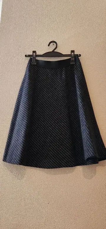 PUPULA 차콜 그레이 플레어 스커트 38