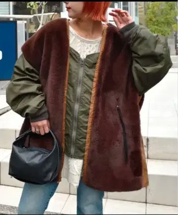 새상품급 [ etsinta/에신타 ] 퍼 절개 자켓 브라운