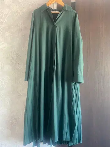 ZARA 그린 플리츠 셔츠 원피스
