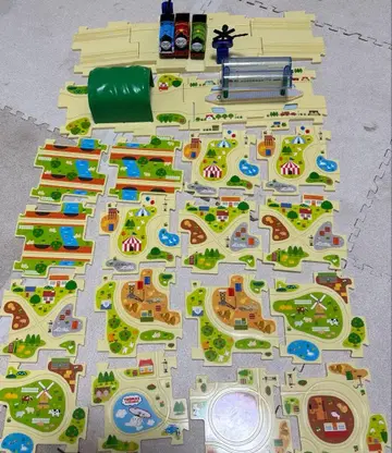 패널 월드 토마스 모음