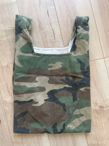 카모 패턴 토트백