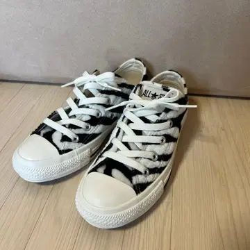 CONVERSE 제브라 패턴 로우컷 스니커즈