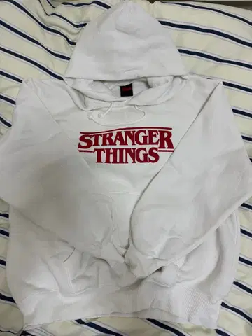 GU 기묘한 이야기 헤비 웨이트 후드 맨투맨