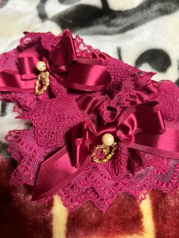 [ 새상품 ] BABY 소매 고정 장식 크림슨 컬러