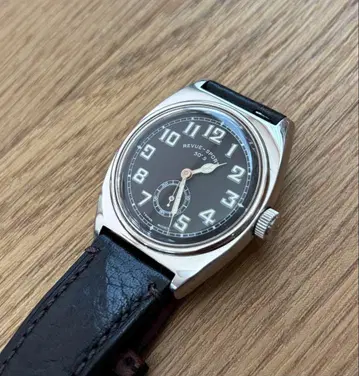 레뷰토멘 REVUE THOMMEN 레뷰 스포츠 30s 손목시계