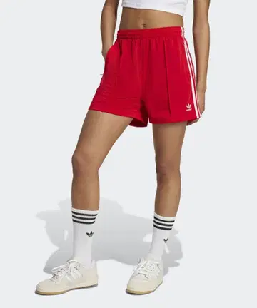 아디다스 레드 숏팬츠
