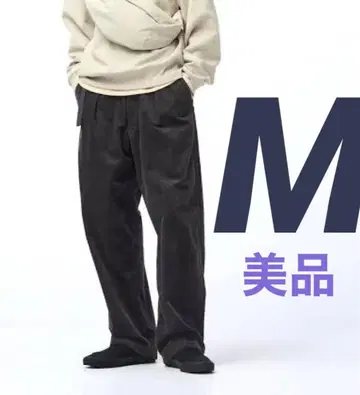 UNIQLO U 코듀로이 턱 와이드 팬츠 사이즈 M 다크 그레이