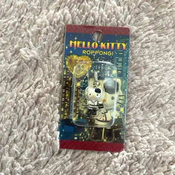 산리오 도쿄 한정 롯폰기 버전 헬로키티 지퍼 마스코트 레어