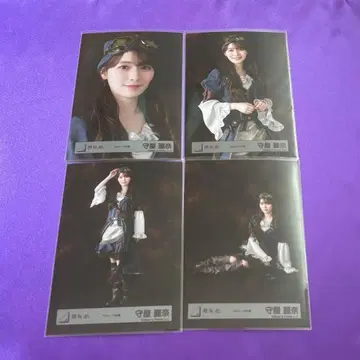 모리야 레이나 파이리츠 의상 컴프 브로마이드