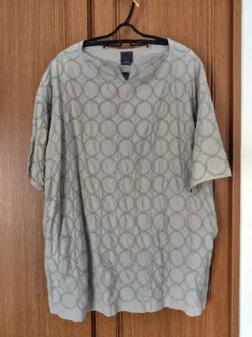 mina perhonen 반팔 상의 베이지에 스카이블루 탬버린