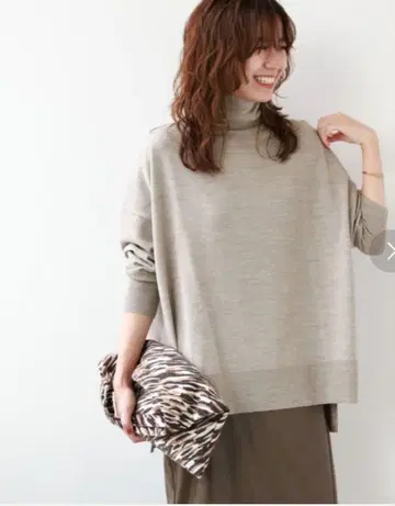 터틀넥 니트 저널 스탠다드 리룸