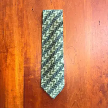 EMPORIO ARMANI 헤링본 무늬 넥타이 이탈리아제