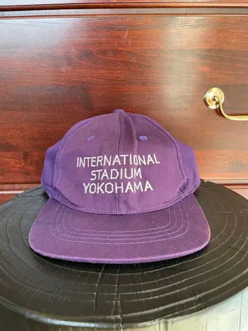 빈티지 캡 닛산 스타디움?