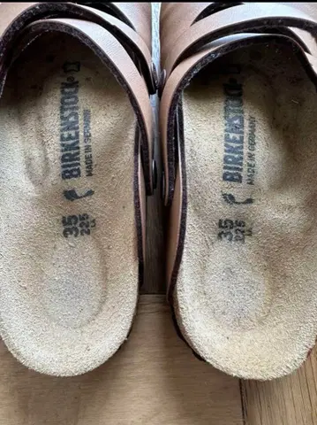 버켄스탁 브라운 샌들 35