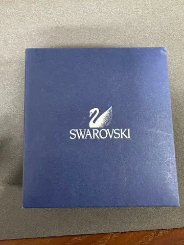Swarovski 토끼 모티브 목걸이