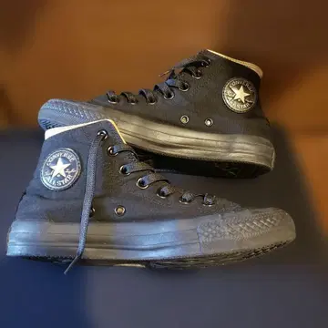 컨버스 블랙&골드 하이컷