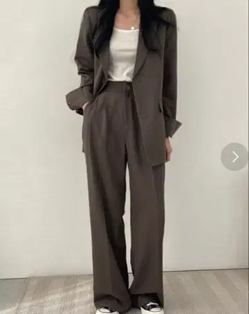 [ MEI HAN HUI YI JIAO ] 브라운 팬츠 셋업 수트