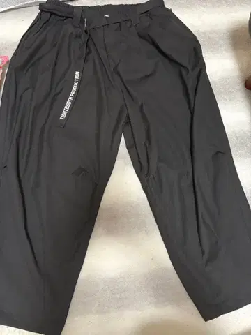 블랙 와이드 팬츠 허리 조절 가능