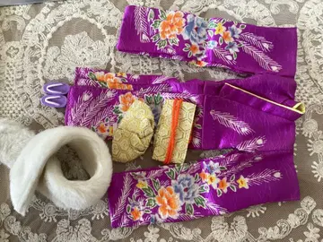 제니 보라색 꽃무늬 자수 기모노 세트 오비, 퍼 포함