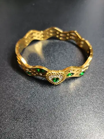 18금 gp 골드 하트 뱅글 그린 컬러 스톤 포함