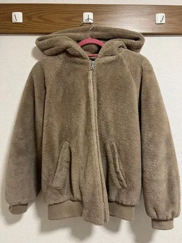 [ 최종 가격 인하 ] 베이지 플리스 후드 자켓