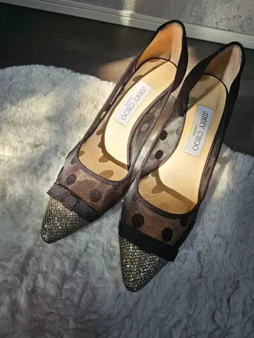 [ 새상품급 ] JIMMY CHOO 펌프스 하이힐 도트 무늬 사이즈 37