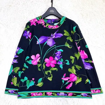 레오나르 티셔츠 빅 사이즈 LL 꽃무늬 트리밍 블랙 화려한 실크 혼방