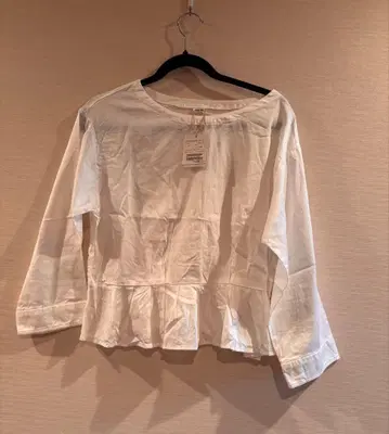 PAR ICI 화이트 페플럼 긴팔 셔츠 택 포함 새상품