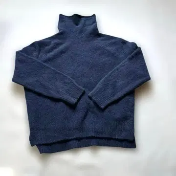 카구레 스웨터 네이비 컬러