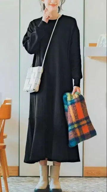 [ 새상품 ] 펠리시모 부드러운 속기모의 고급 플레어 원피스