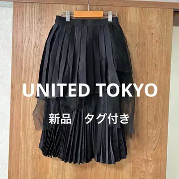 [ 새상품 ] 택 포함 UNITED TOKYO 블랙 플리츠 스커트