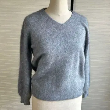 JB V넥 스웨터 그레이 라쿤