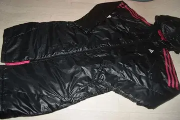 adidas 후드 부착 롱 벤치 코트 블랙/핑크 S