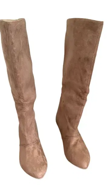 [새상품] 베이지 스웨이드 롱 부츠 힐 6cm