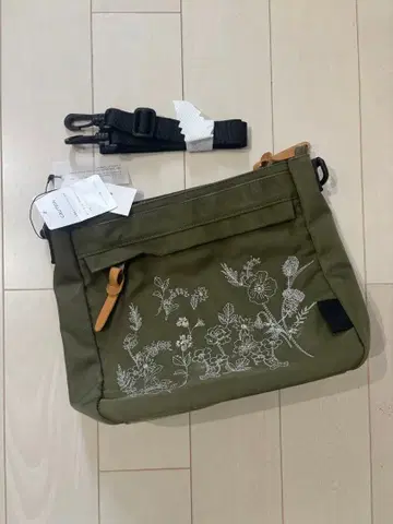 [ 새상품 ] 슈퍼 하카 자수 숄더백 glanta