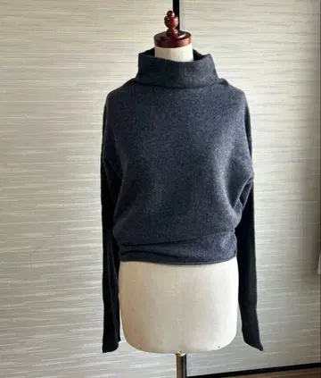 다크 그레이 스웨터 38 vega