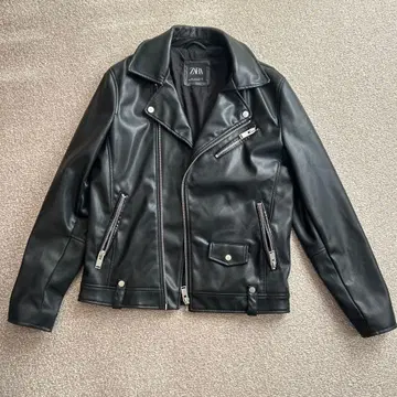 ZARA 블랙 가죽 라이더 자켓