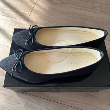 LETIEN PLUS 블랙 플랫슈즈 38