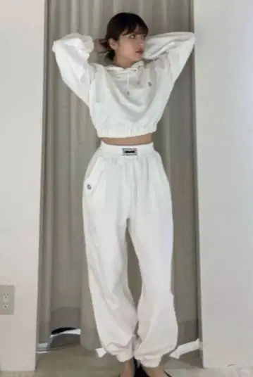 epine 르세라핌 맨투맨 셋업