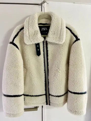 ZARA 보아 자켓 화이트