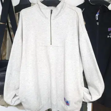 엑스라지 x 러셀 애슬레틱 하프 지퍼