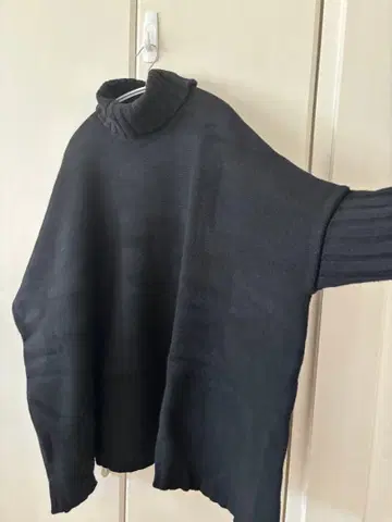 BEARDSLEY 비어즐리 캐시미어 터틀 빅 니트 풀오버