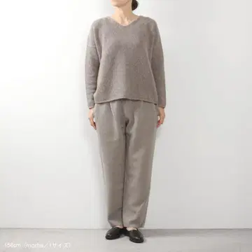 2023년 프레스 울 팬츠 evam eva 29,700엔