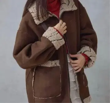 카스타네 보아 플라이트 자켓