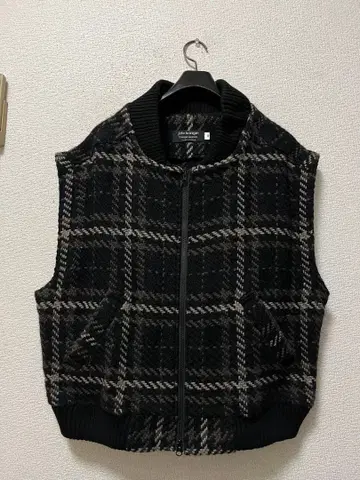 아일랜드 제 존 브라니건 울 니트 베스트 /M 블랙 체크