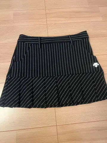 스트라이프 플리츠 스커트