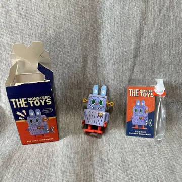 MONSTERS THE TOYS POP MART WONDROBOT
